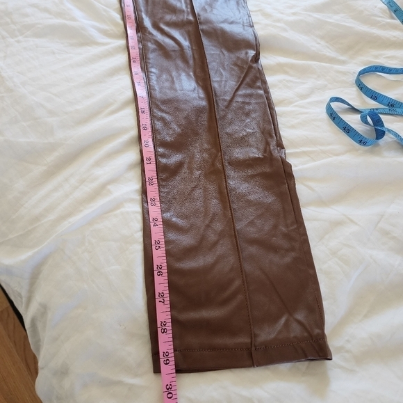 PRETTYLITTLETHING Chocolate Faux Leather Pintuck Detail Straight Leg Pants sz 00 - Picture 8 of 9